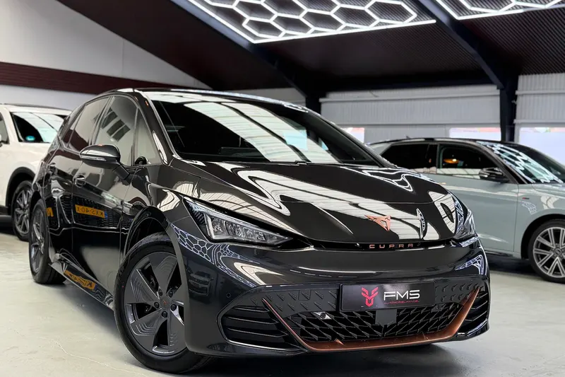 CUPRA Born (2023)