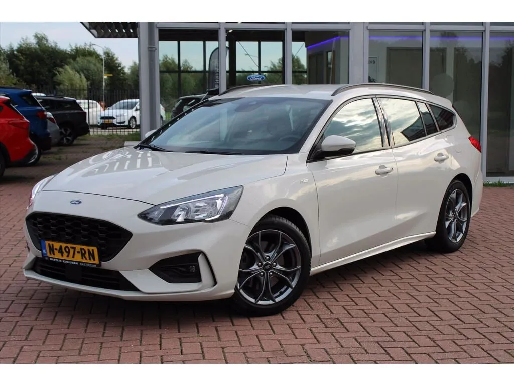 Ford Focus (2020) — foto 1