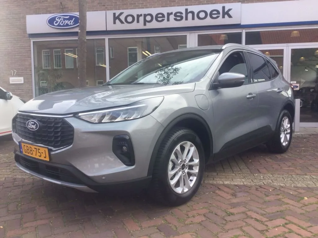 Ford Kuga (2024) — foto 1