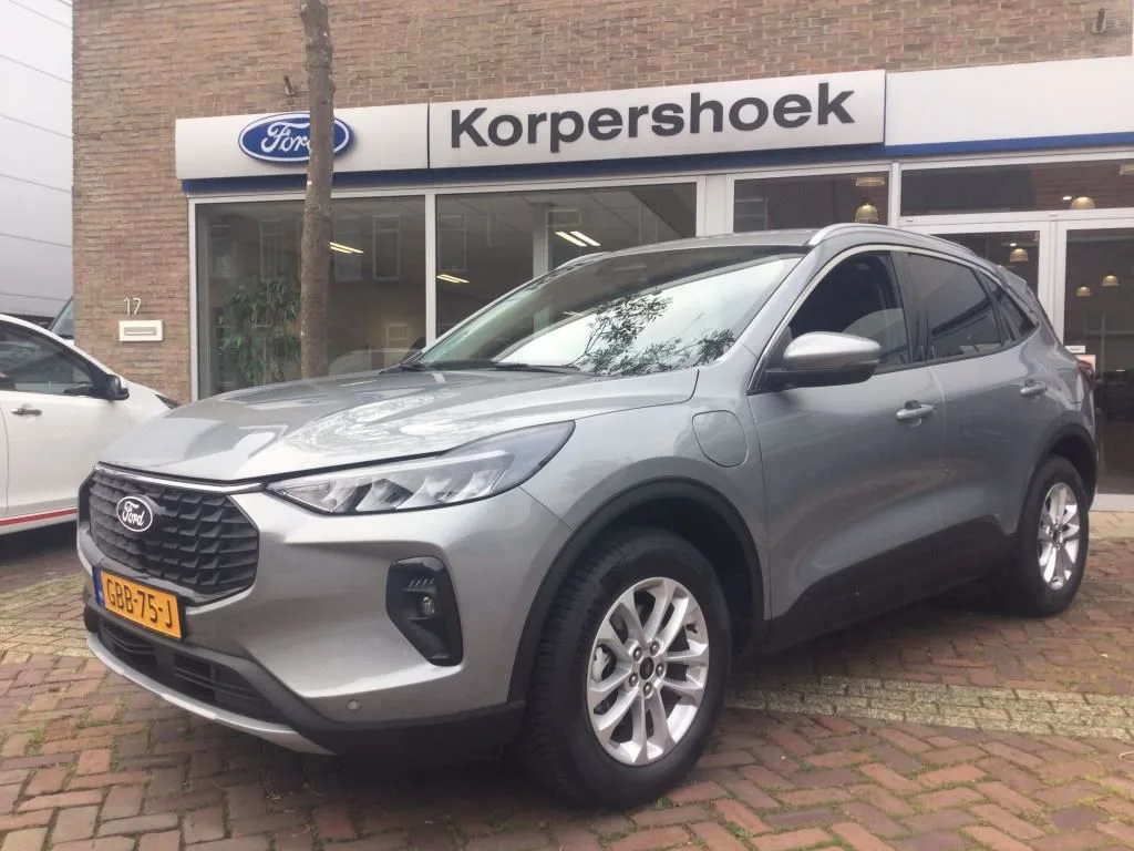 Ford Kuga (2024) — foto 1