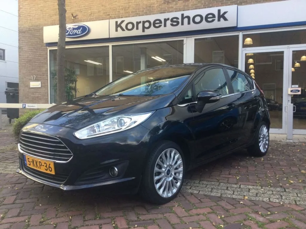 Ford Fiesta (2013) — foto 1