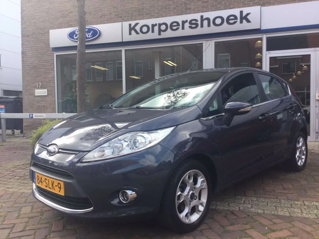 Ford Fiesta (2011) — foto 1