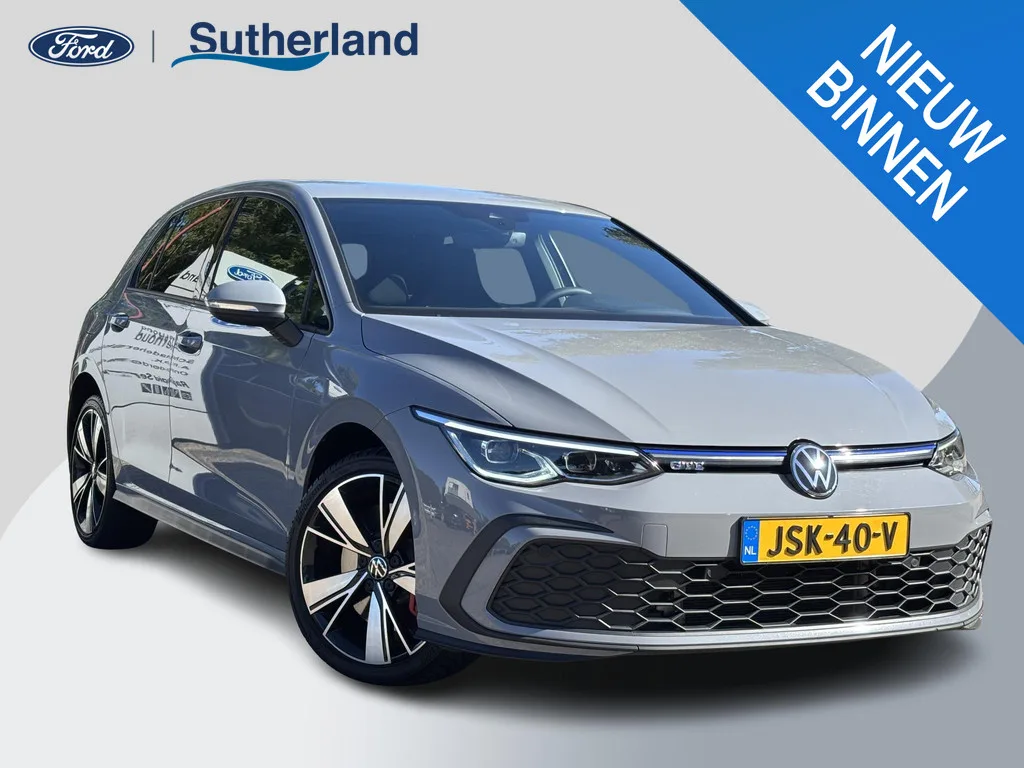 Volkswagen Golf (2021) — foto 1