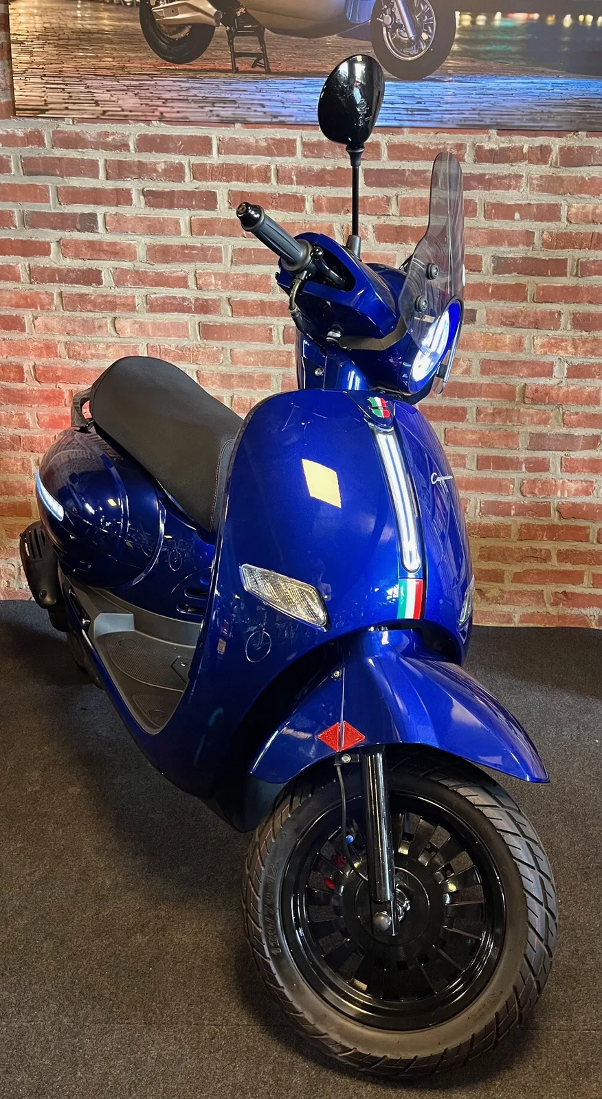 Vespa GTS (2023) — foto 1