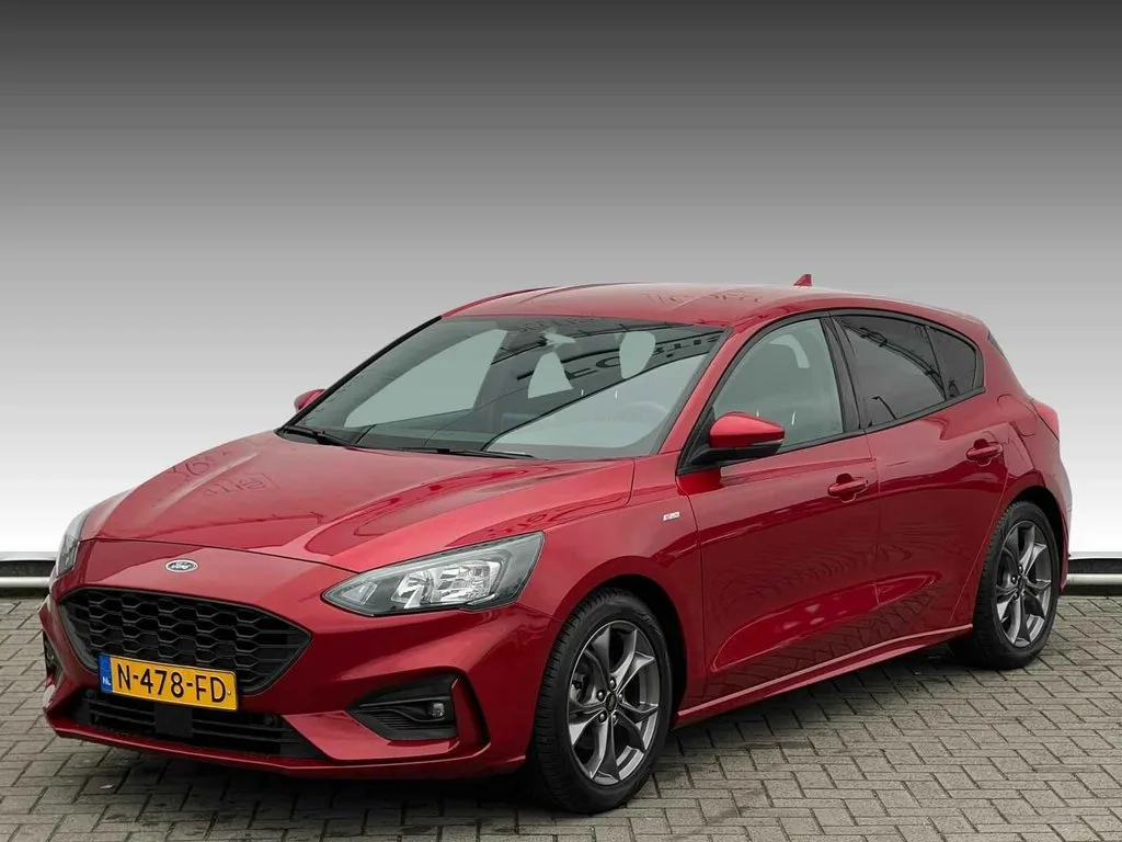 Ford Focus (2021) — foto 1