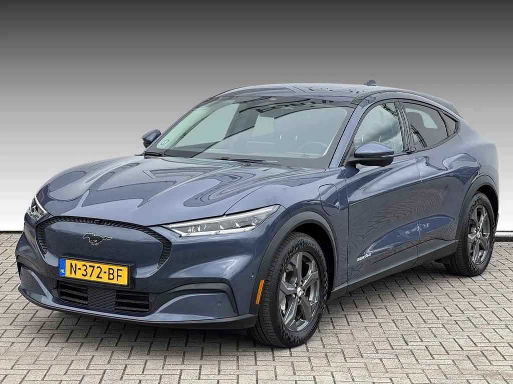 Ford Mustang (2021) — foto 1