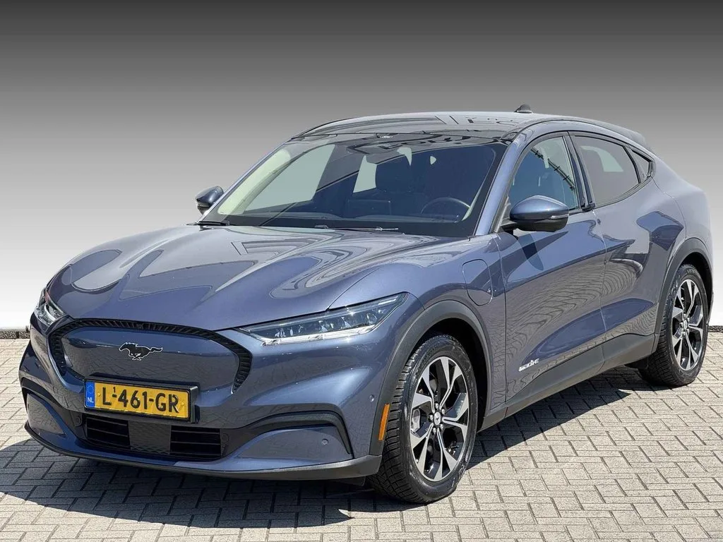 Ford Mustang (2021) — foto 1