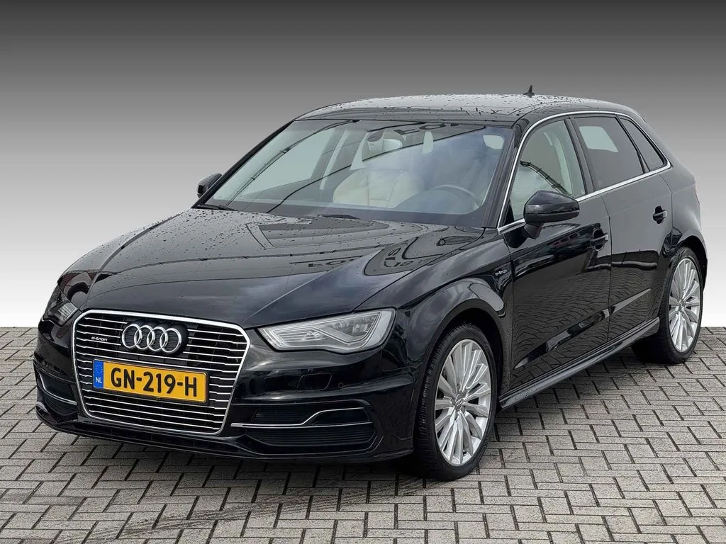 Audi A3 (2015) — foto 1