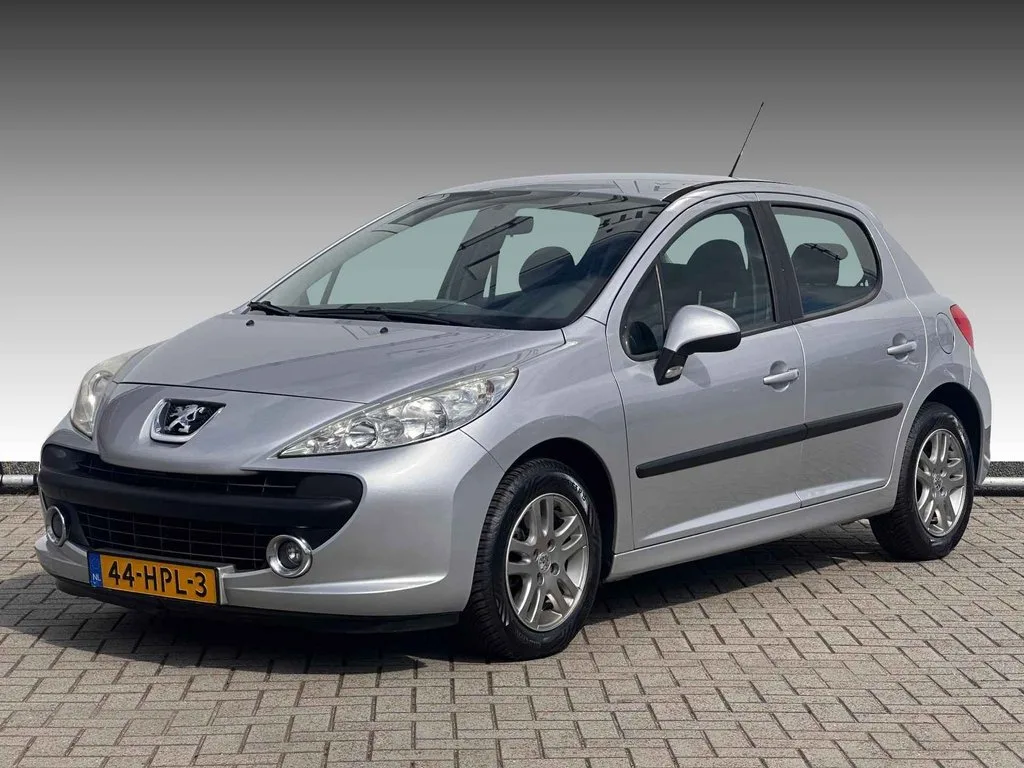 Peugeot 207 (2008) — foto 1