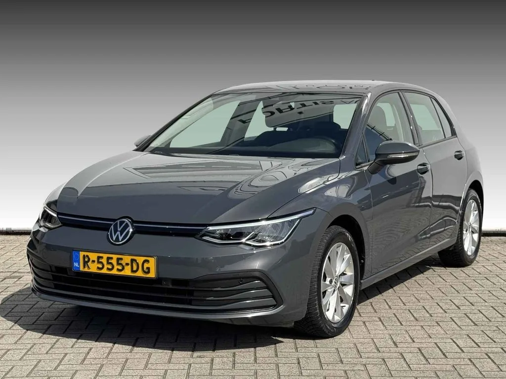Volkswagen Golf (2021) — foto 1