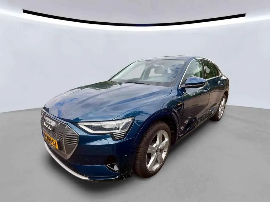 Audi e-tron (2021) — foto 1