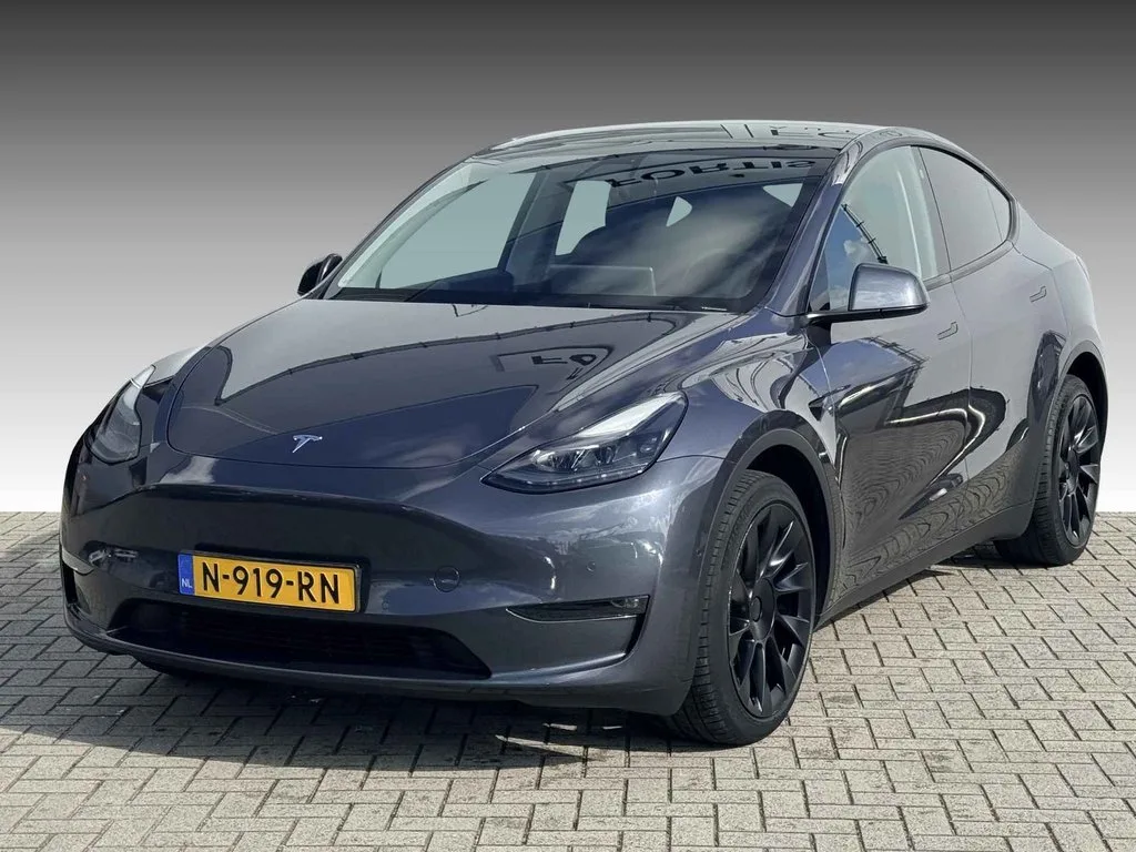 Tesla Model Y (2021) — foto 1