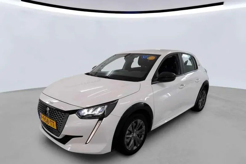 Peugeot e-208 (2022)