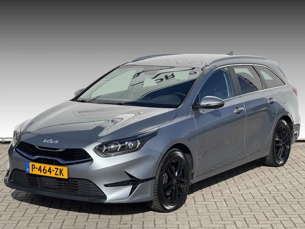 Kia Ceed (2022) — foto 1