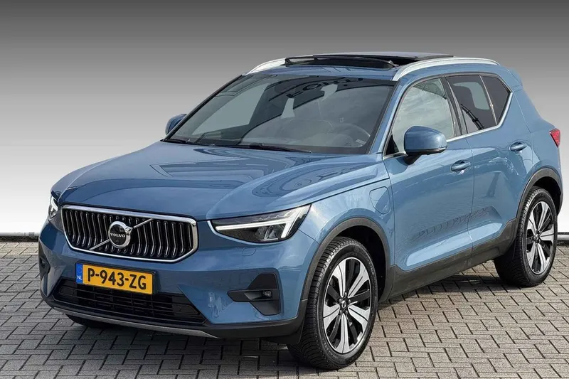 Volvo XC40 (2022)