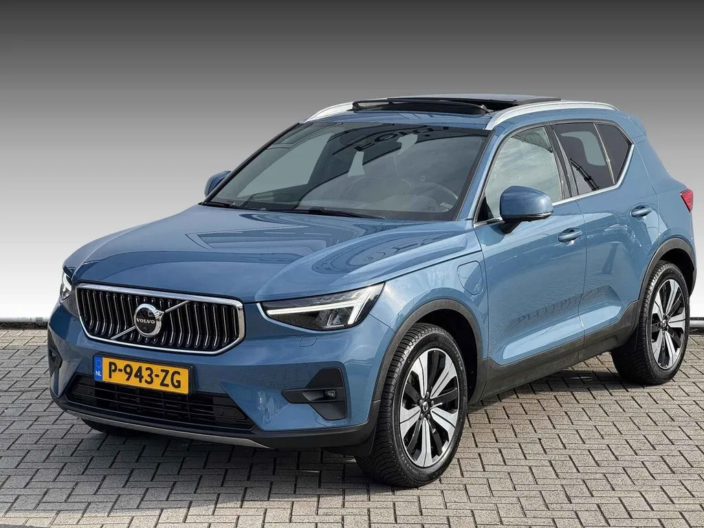 Volvo XC40 (2022) — foto 1