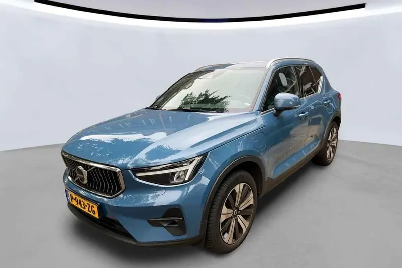 Volvo XC40 (2022)