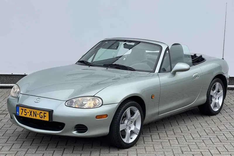 Mazda MX-5 (2003)