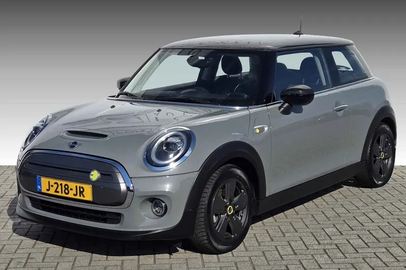 MINI Cooper (2020)