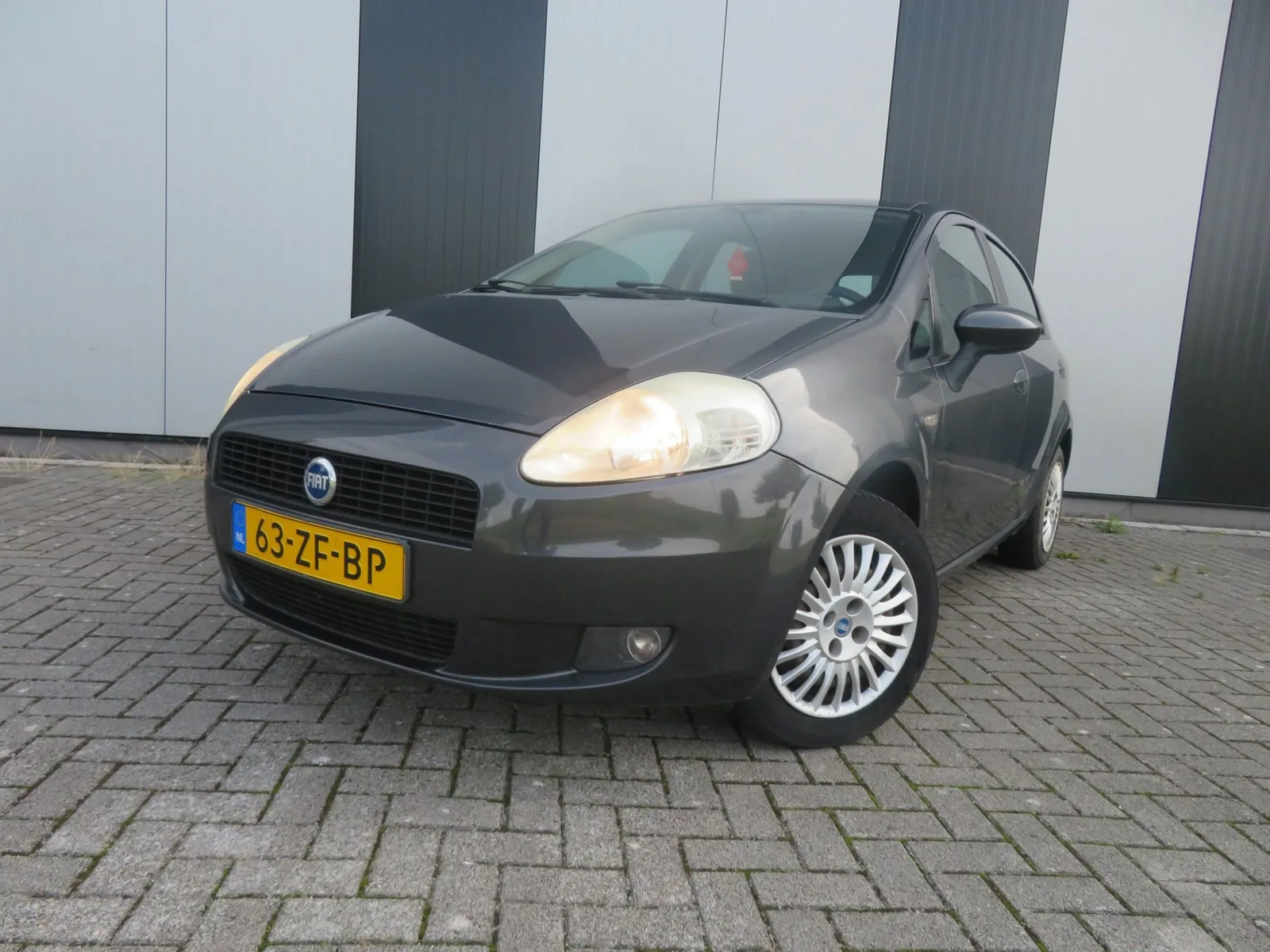 Fiat Grande Punto (2008) — foto 1