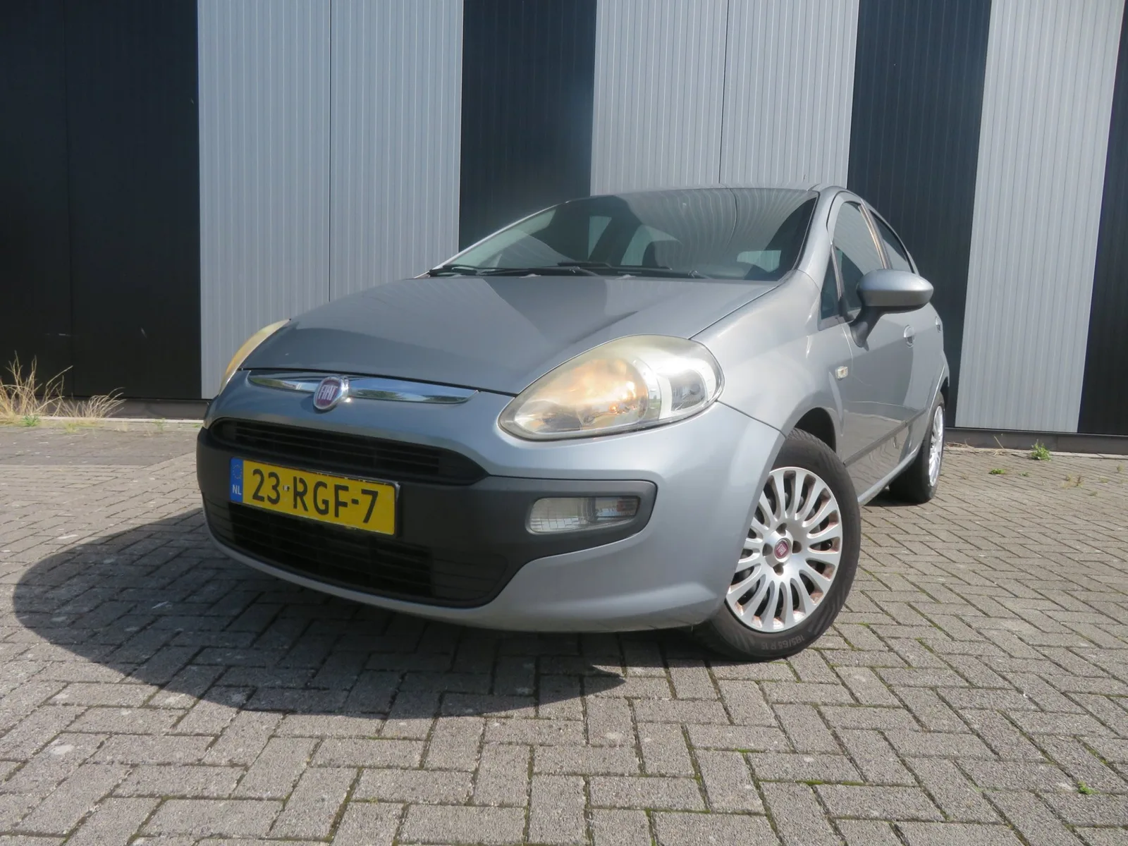 Fiat Punto (2011) — foto 1