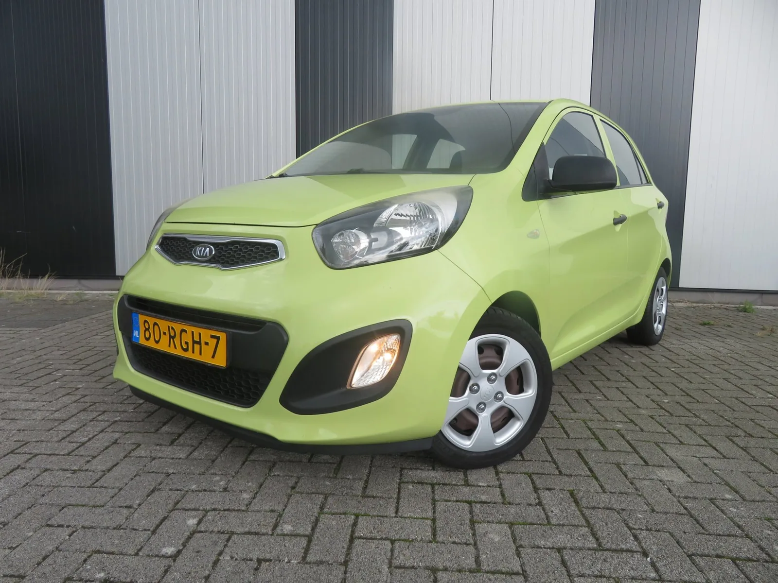 Kia Picanto (2011) — foto 1