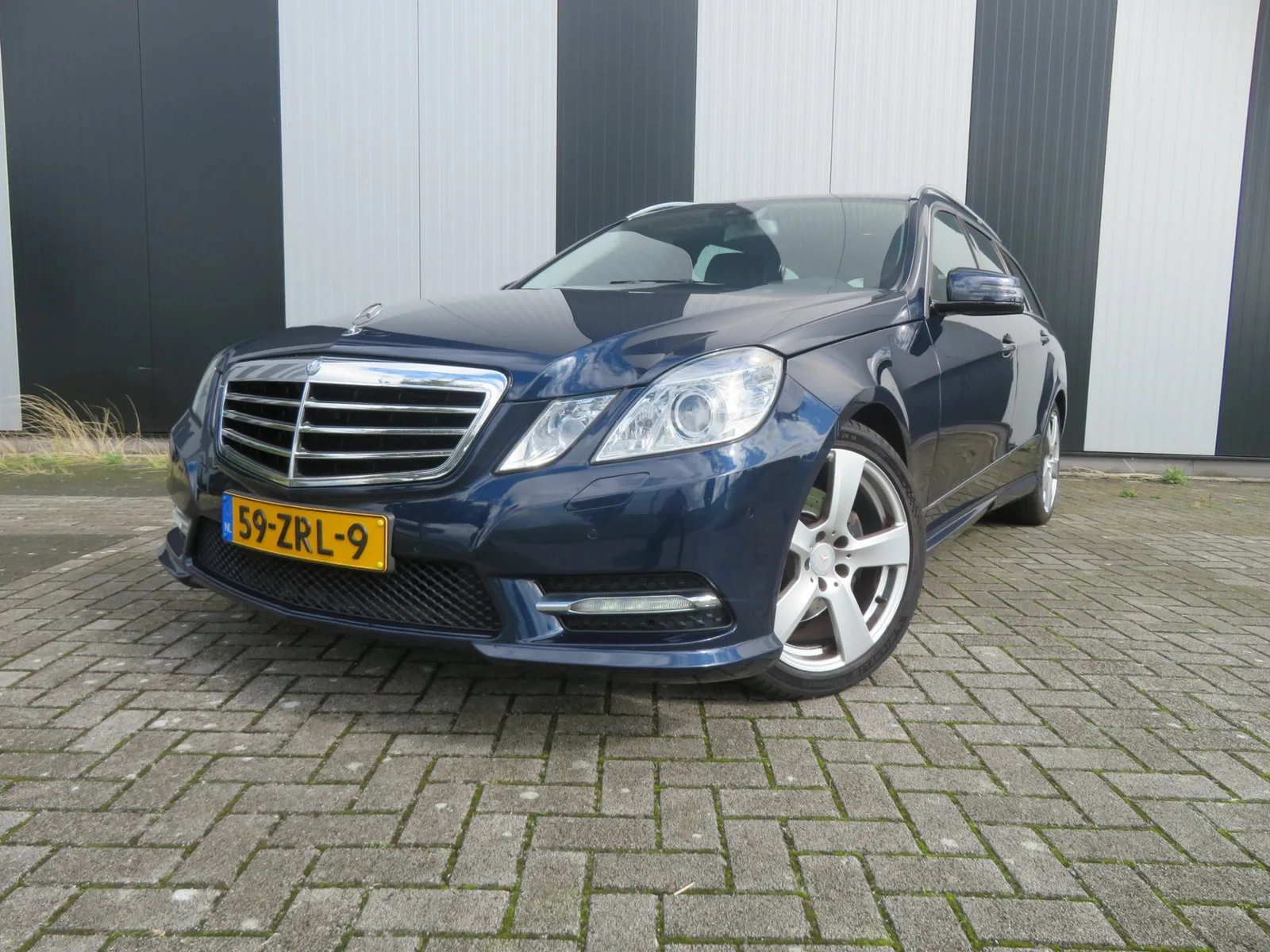 Mercedes-Benz E-Klasse (2013) — foto 1