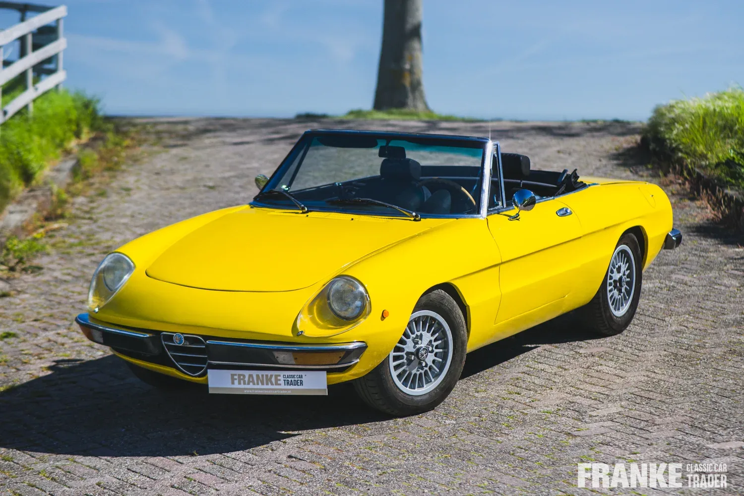 Alfa Romeo Spider (1972) — foto 1