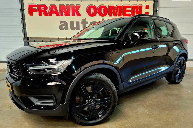 Volvo XC40 (2022)