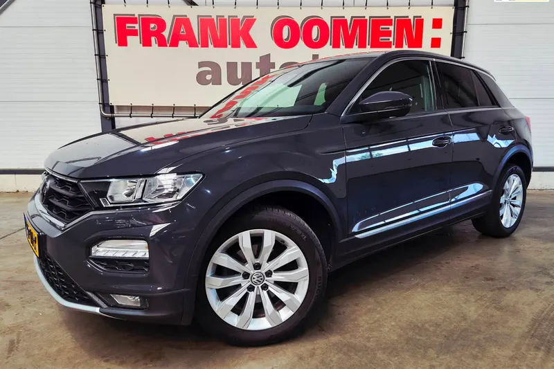 Volkswagen T-Roc (2022)