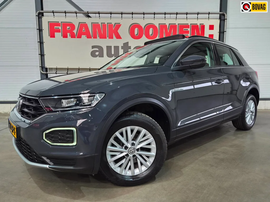 Volkswagen T-Roc (2020) — foto 1