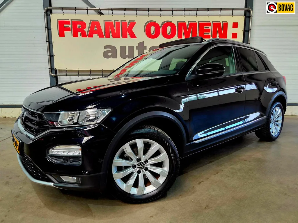 Volkswagen T-Roc (2021) — foto 1