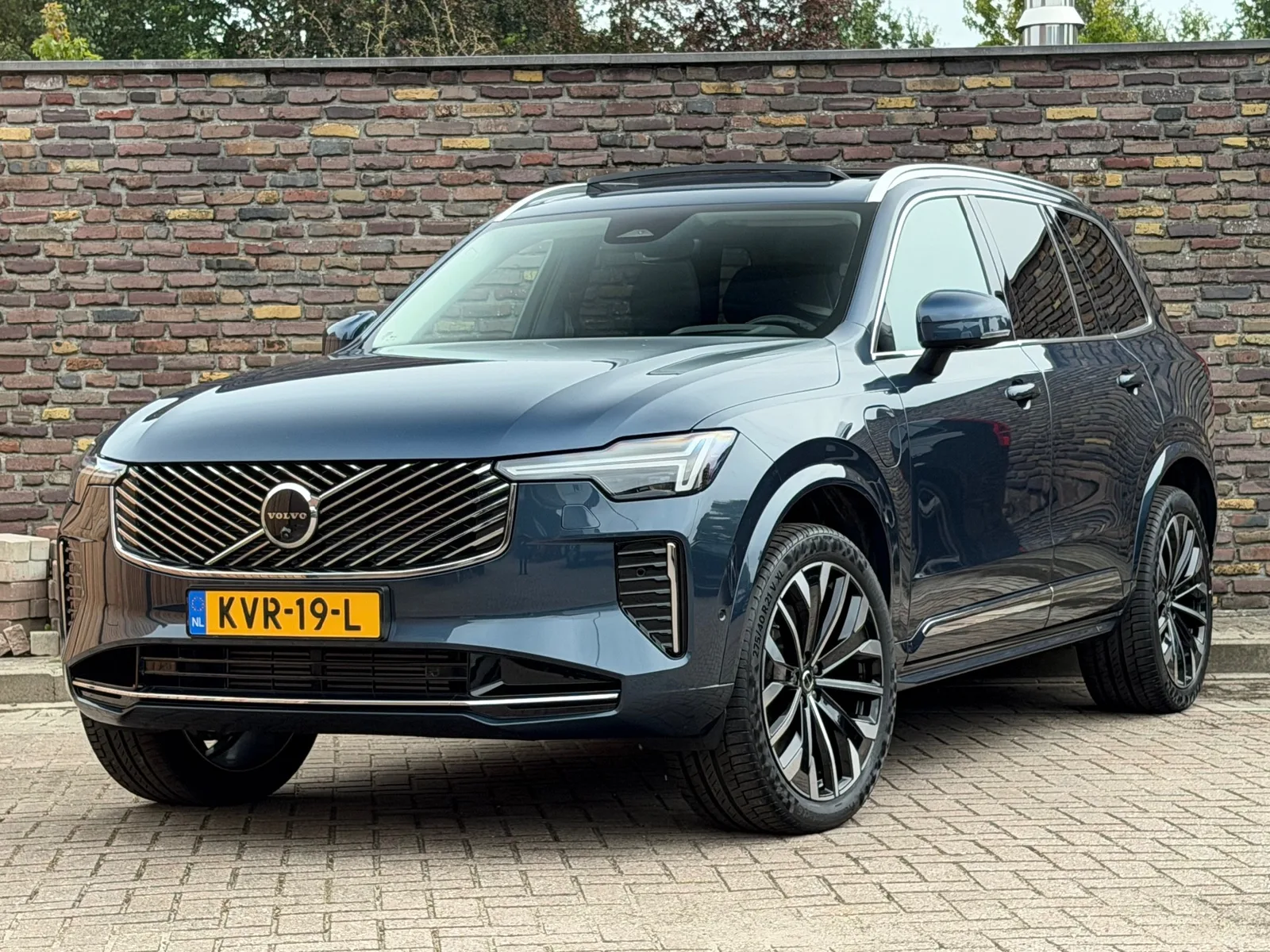 Volvo XC90 (2026) — foto 1