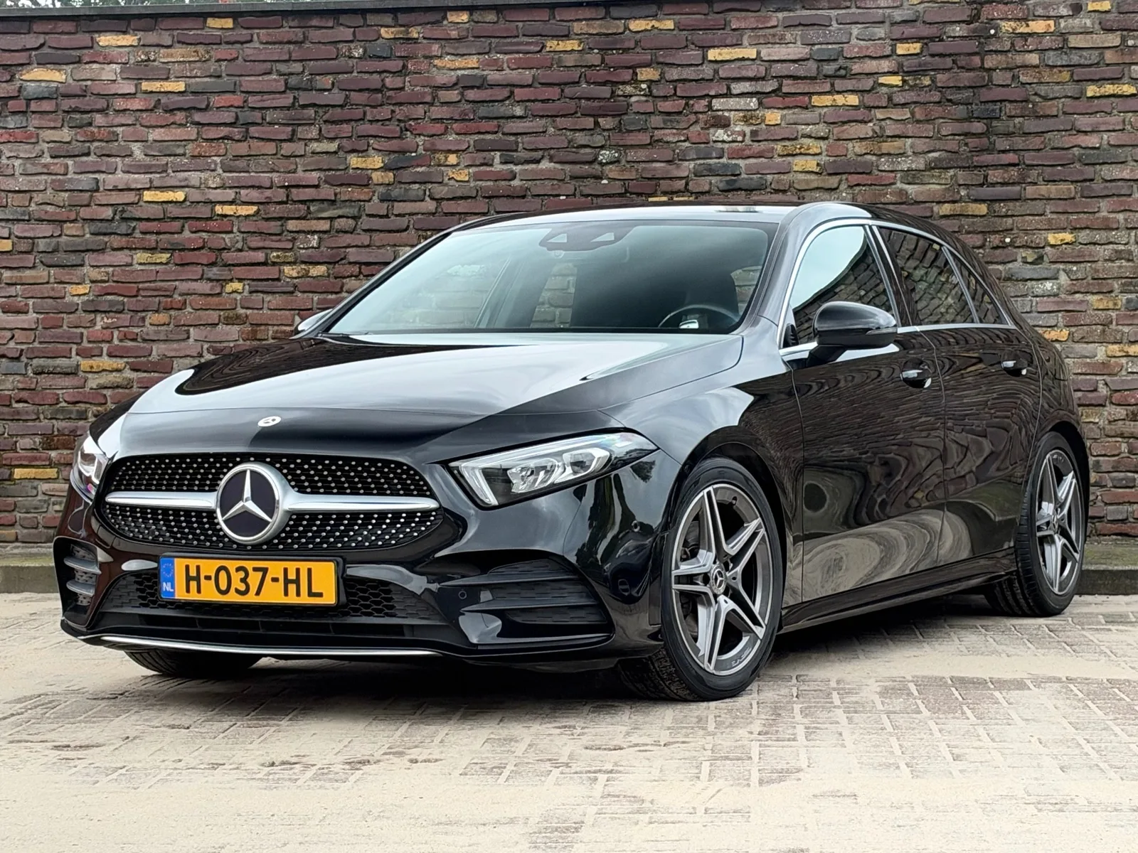 Mercedes-Benz A-Klasse (2020) — foto 1