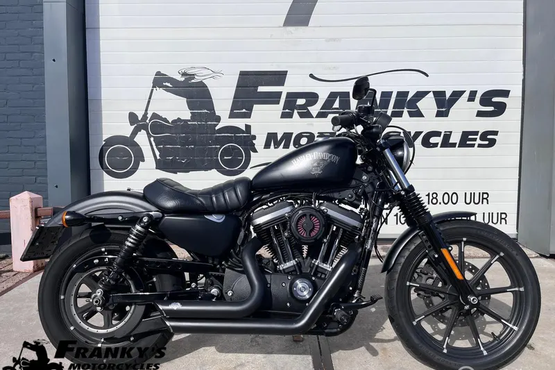Harley-Davidson Sportster Iron 883 (2017)