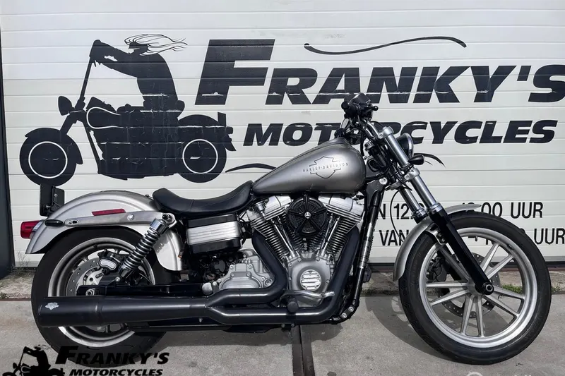 Harley-Davidson Dyna Super Glide Custom (2009)
