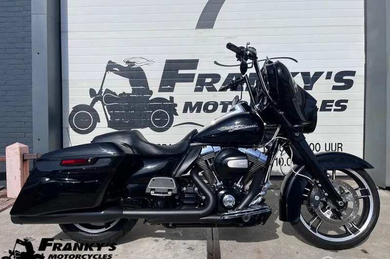 Harley-Davidson Street Glide (2015)