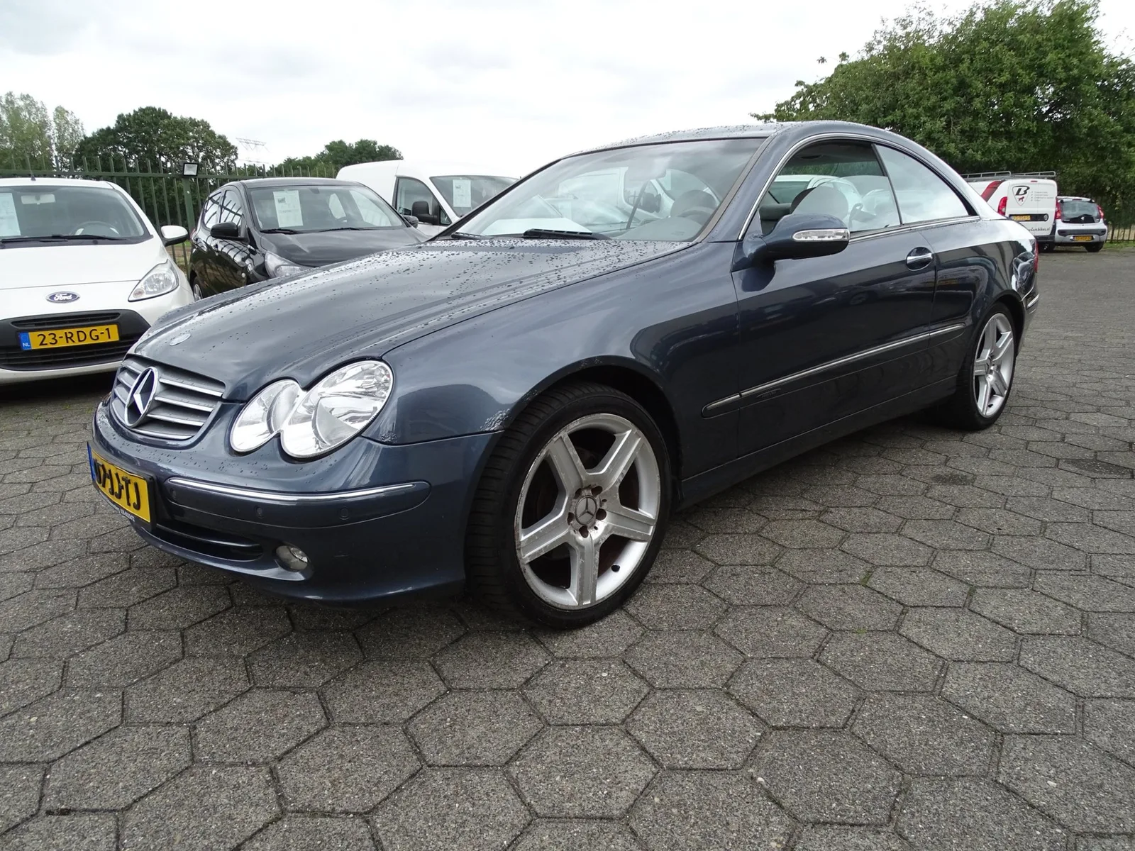 Mercedes-Benz CLK-Klasse (2002) — foto 1