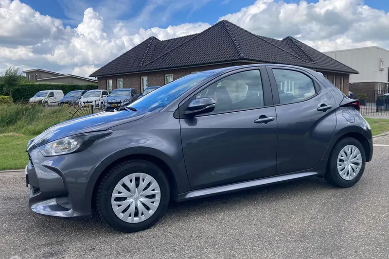 Toyota Yaris (2023)