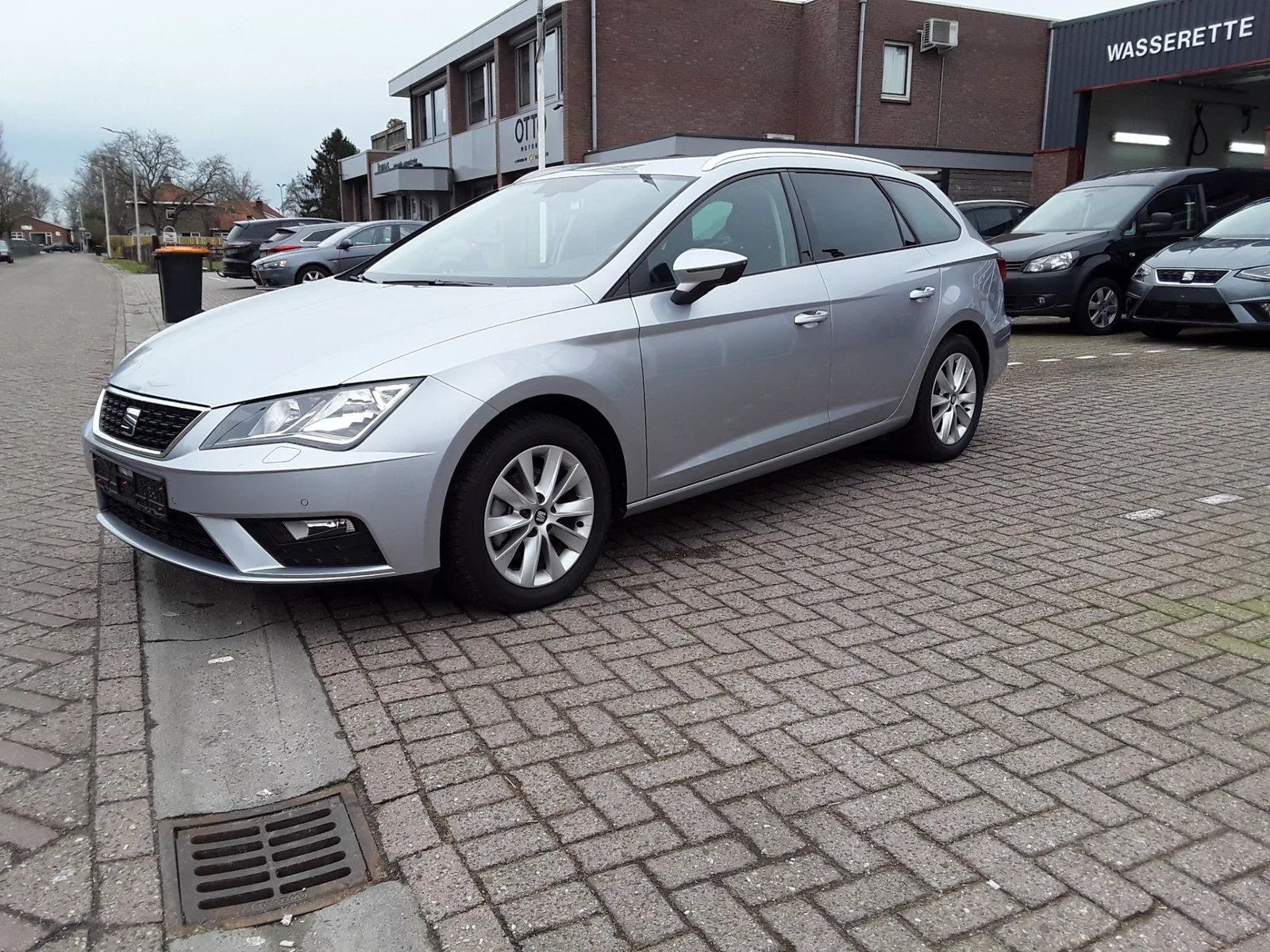SEAT Leon (2019) — foto 1