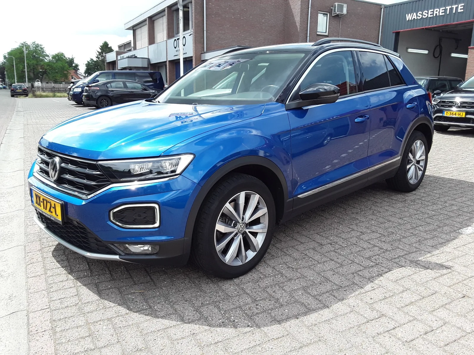 Volkswagen T-Roc (2018) — foto 1