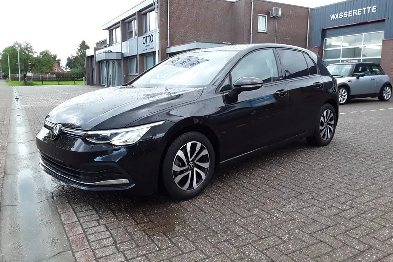 Volkswagen Golf (2022)