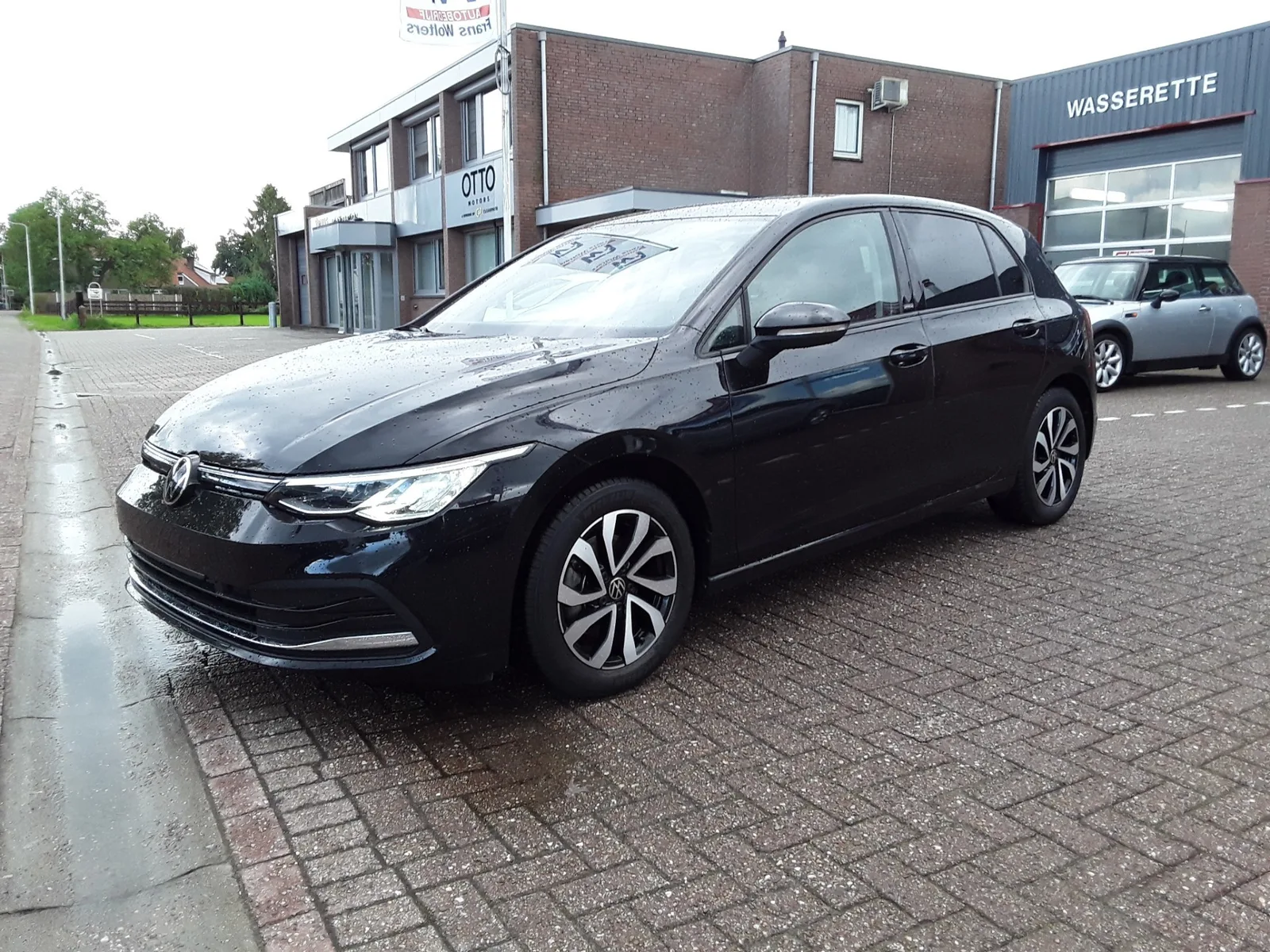 Volkswagen Golf (2022) — foto 1