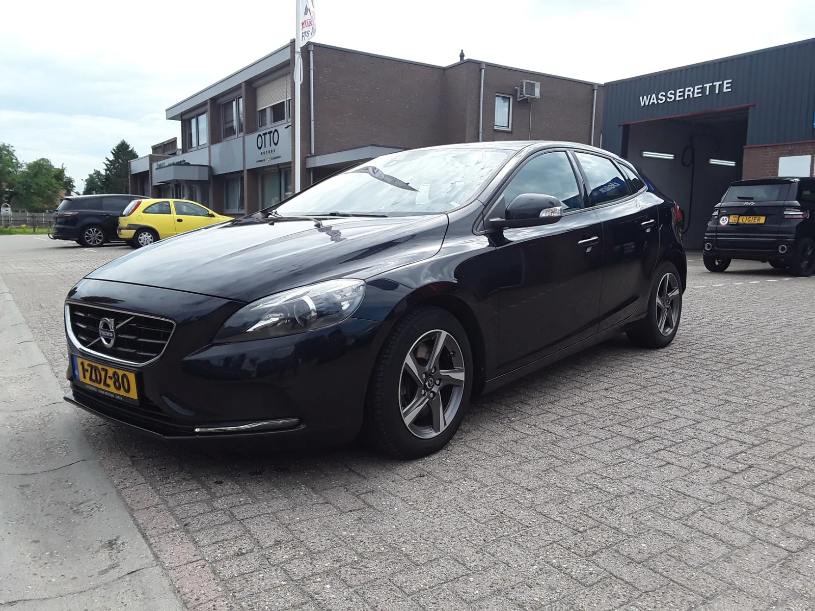 Volvo V40 (2014) — foto 1