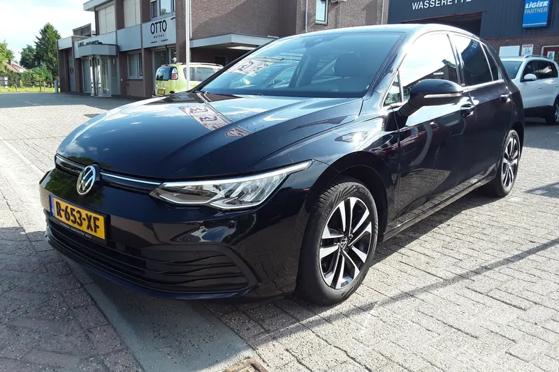 Volkswagen Golf (2021)