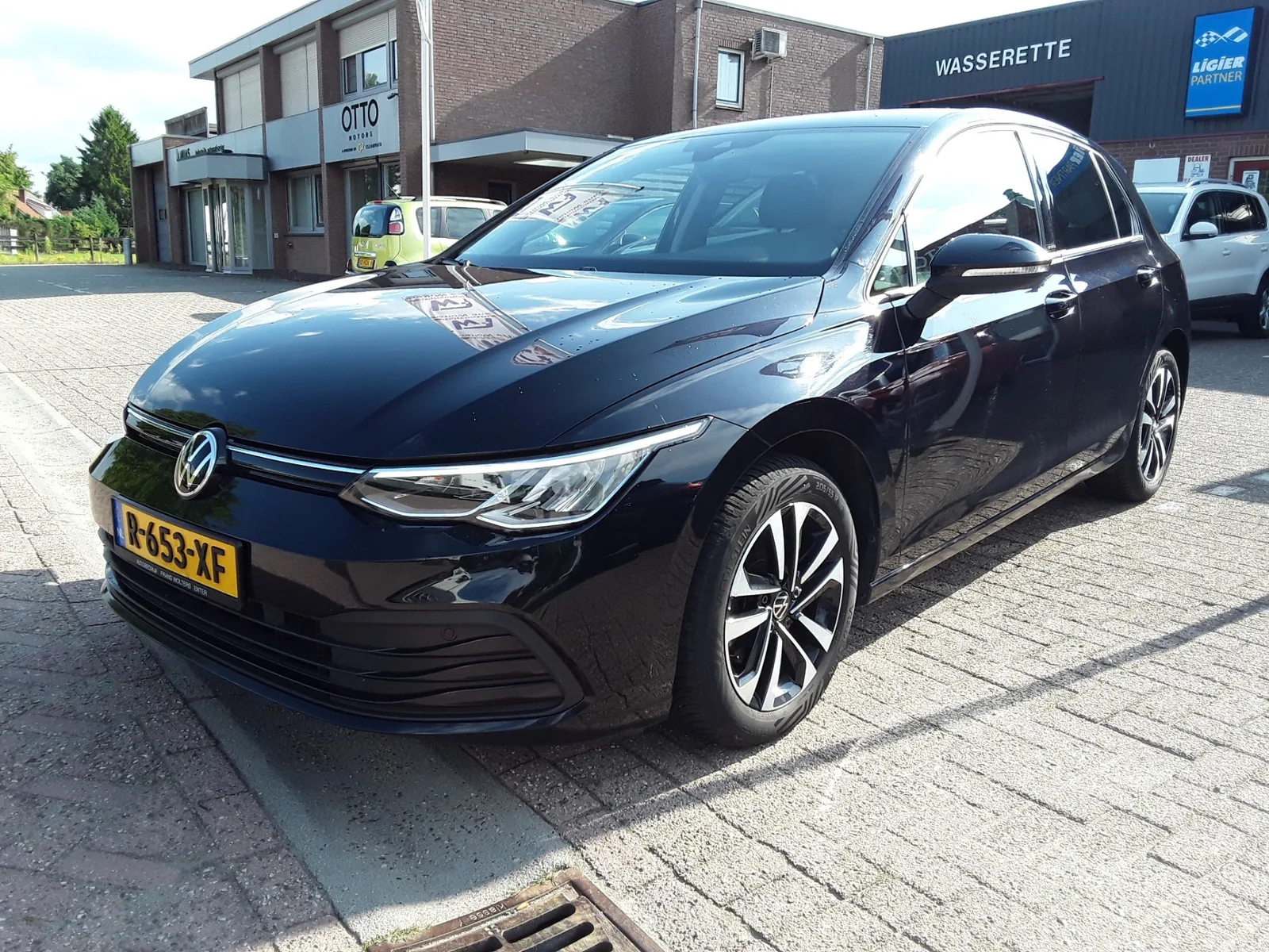 Volkswagen Golf (2021) — foto 1