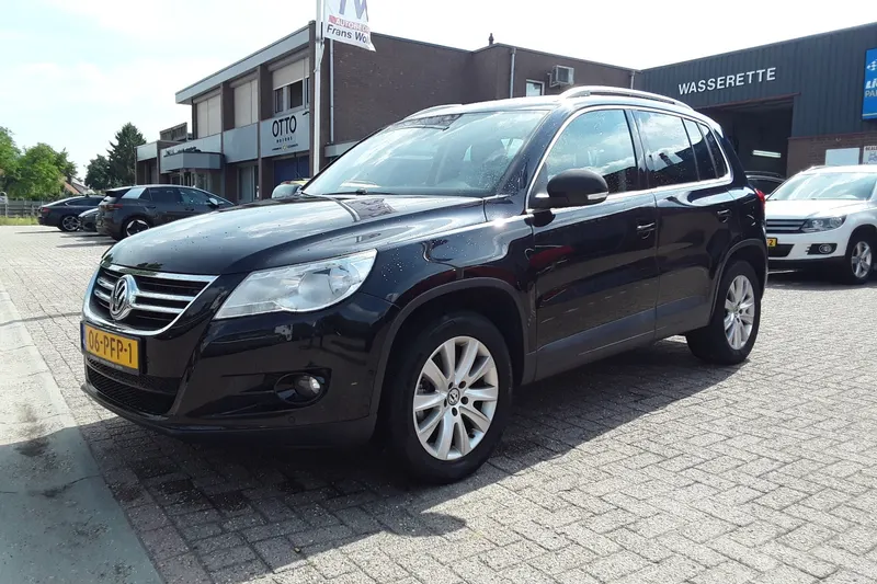 Volkswagen Tiguan (2011)