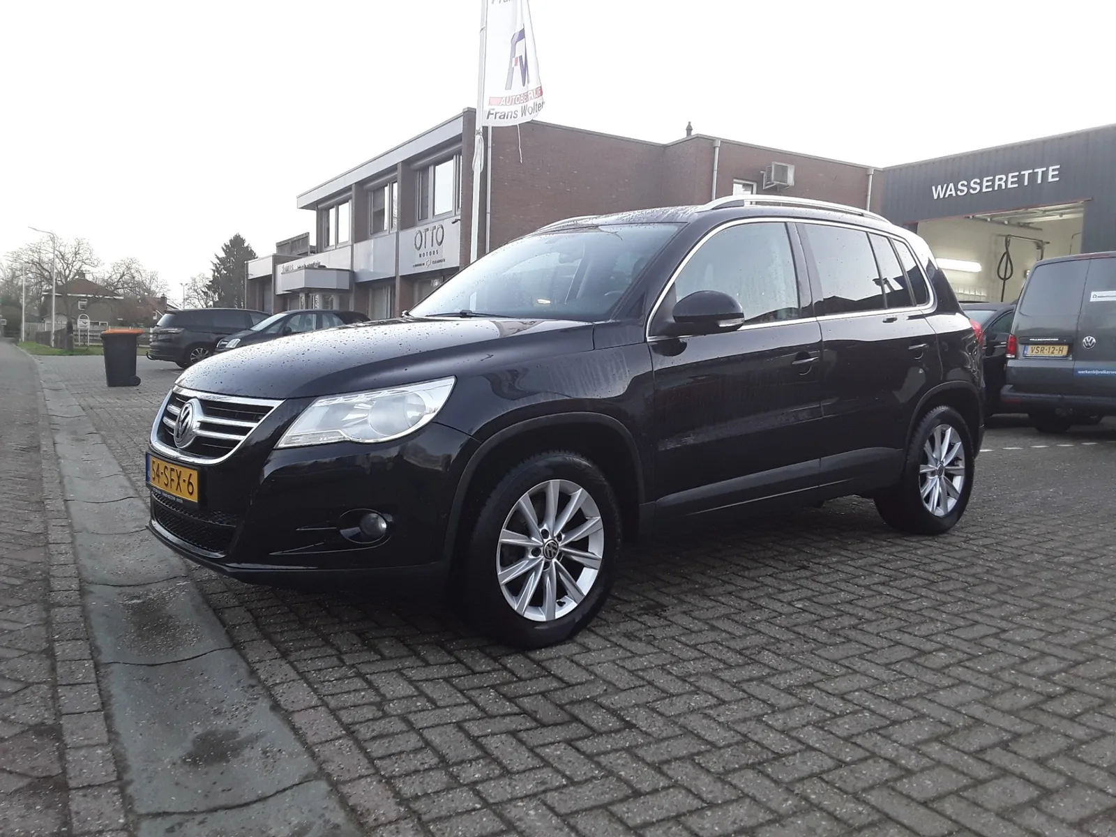 Volkswagen Tiguan (2011) — foto 1