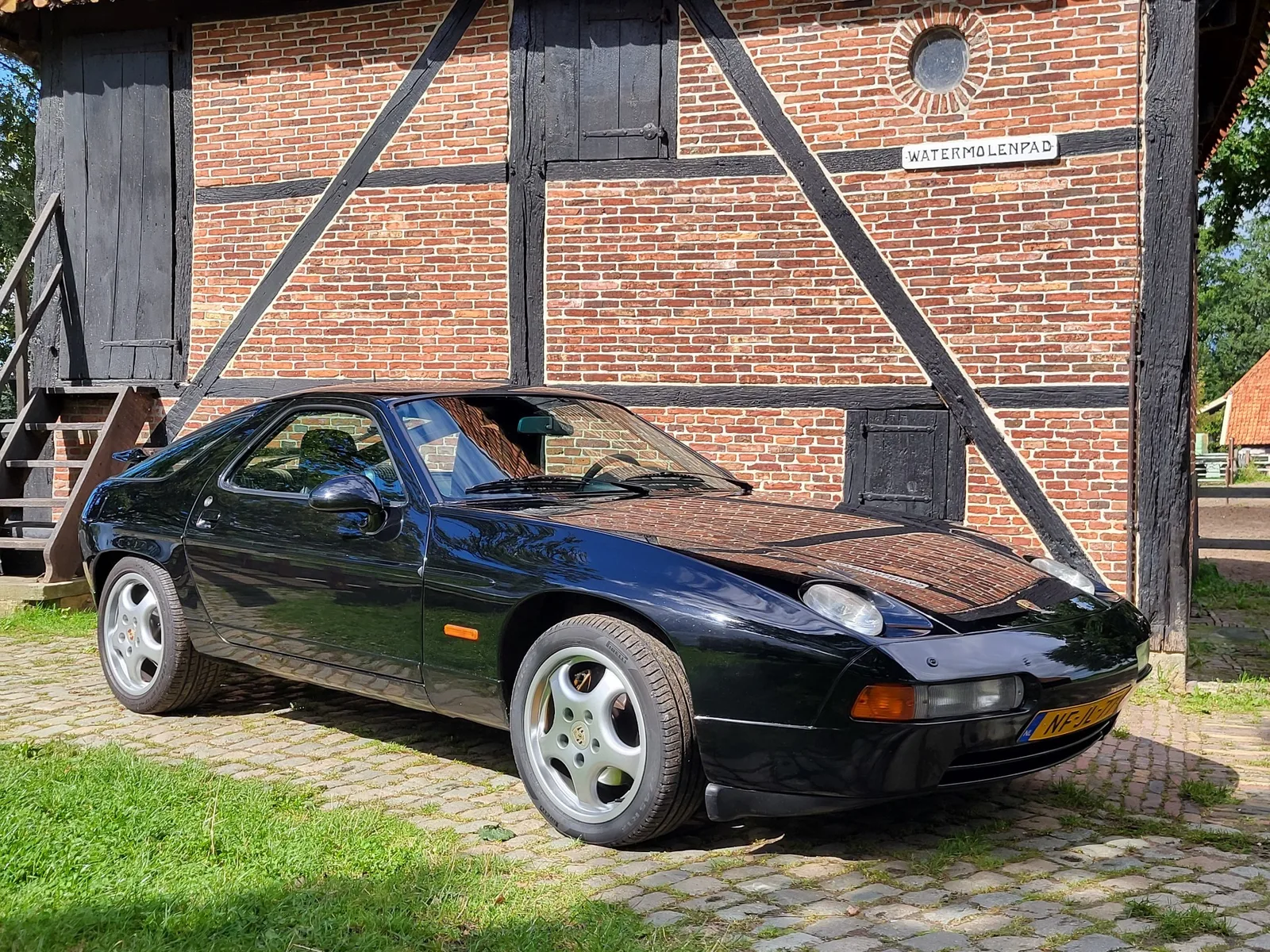 Porsche 928 (1986) — foto 1