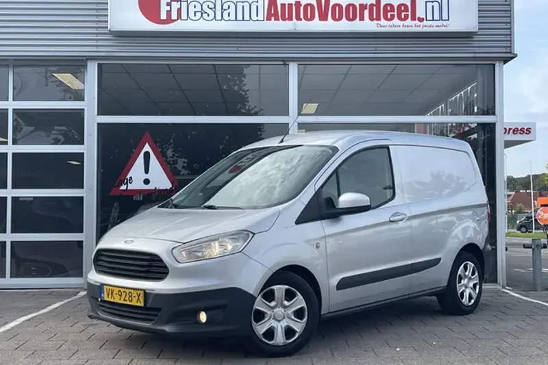 Ford Transit Courier (2014)